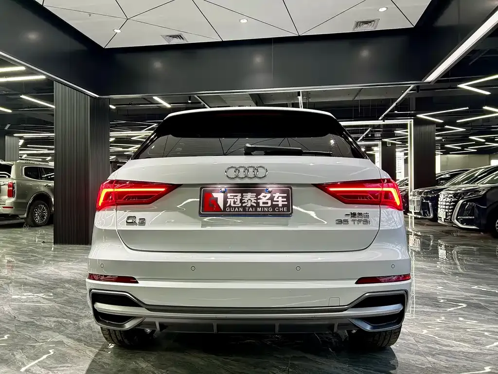 Audi Q3 2023 из CN, фото 2