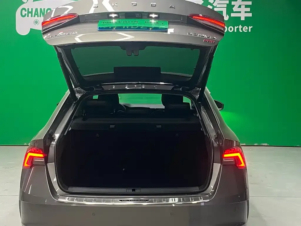 Skoda Octavia — фото 10