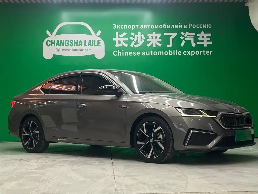 Skoda Octavia — фото 3
