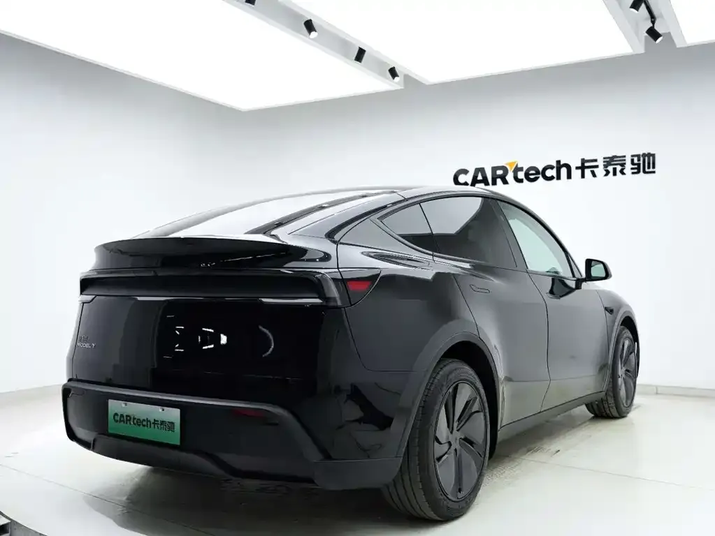 Tesla Model Y 2025 из CN, фото 4