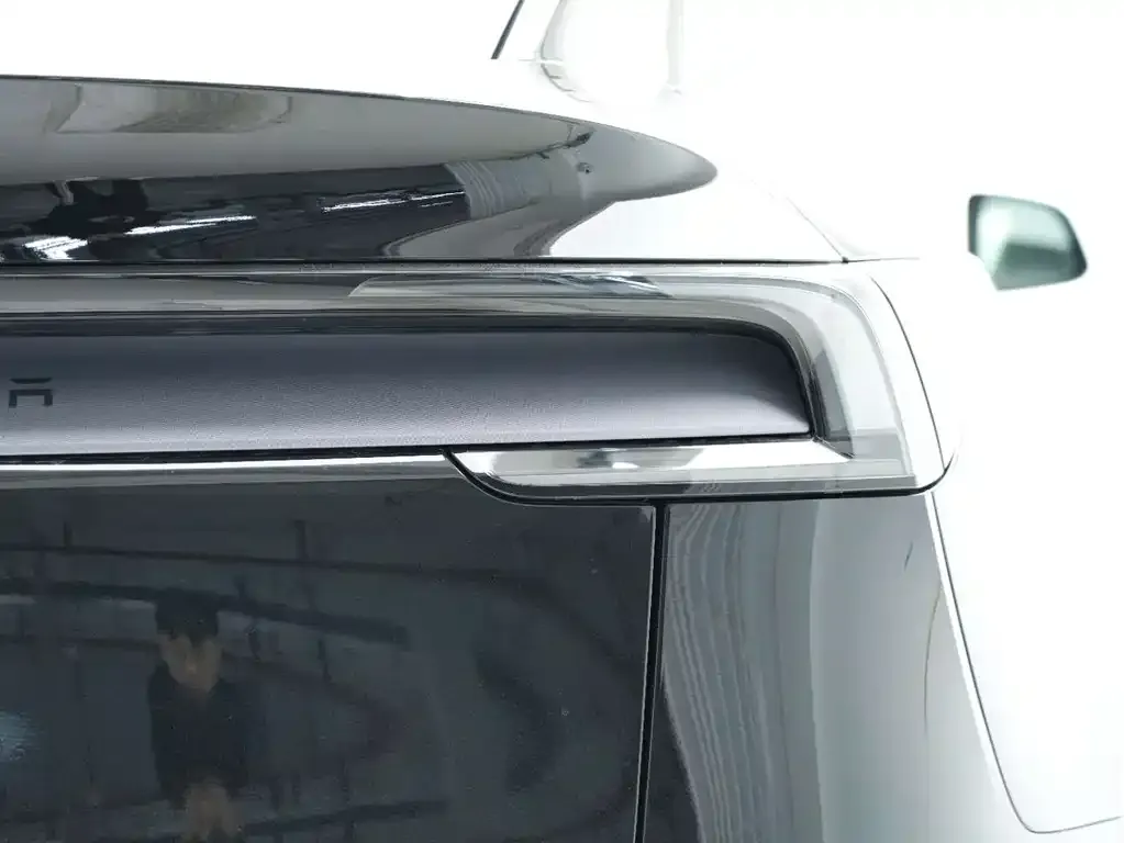 Tesla Model Y 2025 из CN, фото 3