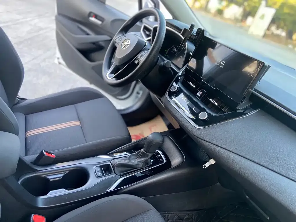 Toyota Levin 2024 из CN, фото 3