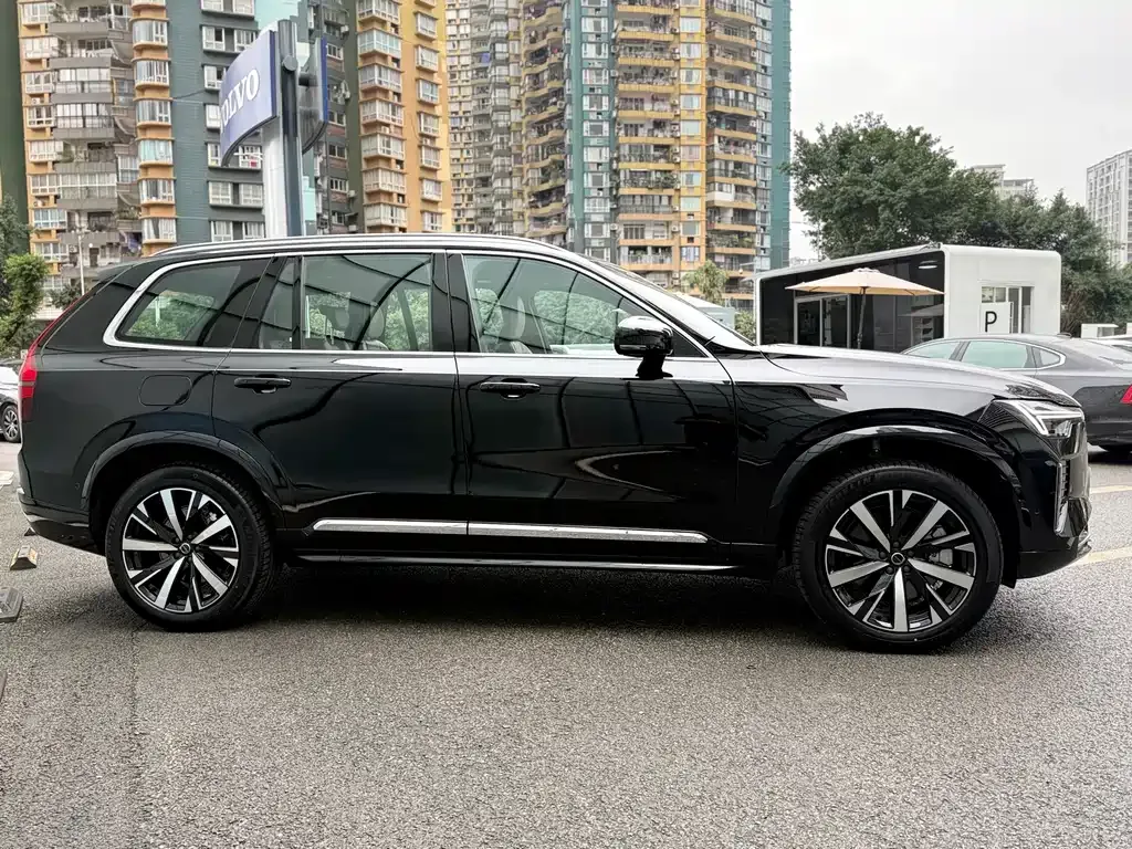 Volvo XC90 PHEV — фото 7