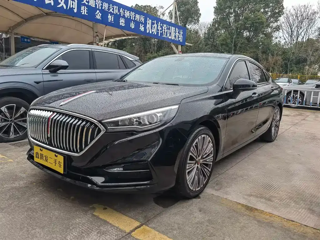 Hongqi H5 — фото 1