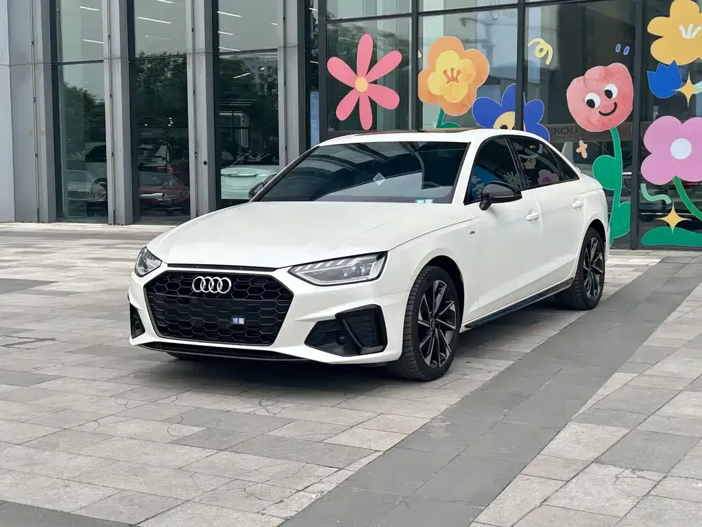 Audi A4L 2023 из CN, фото 1