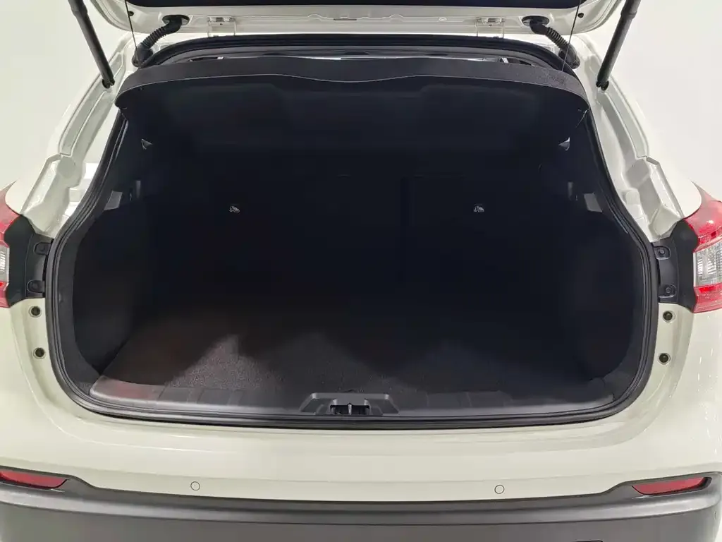 Nissan Qashqai 2023 из CN, фото 7