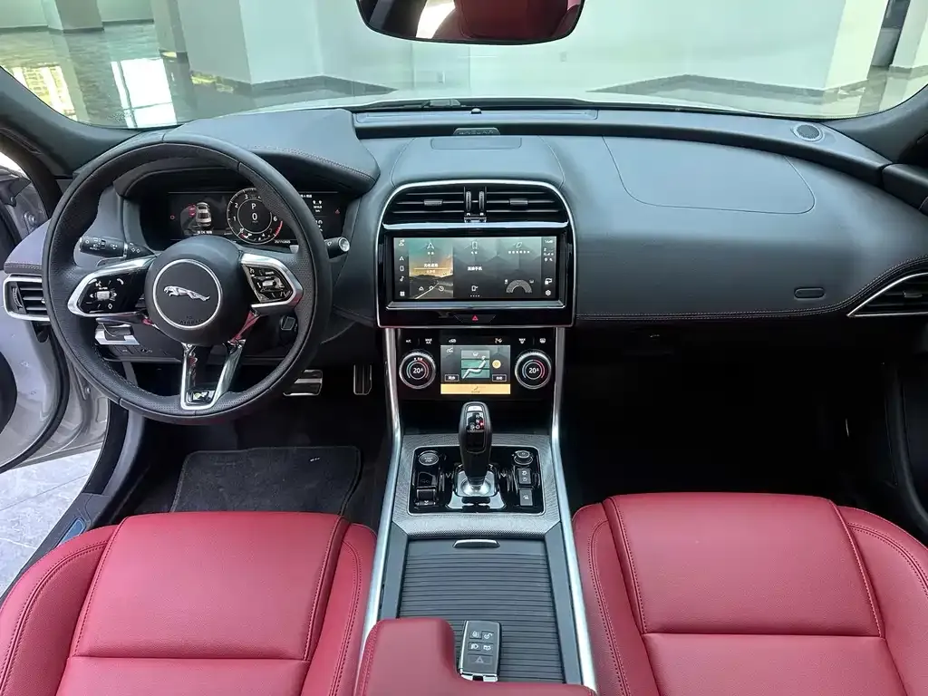 Jaguar XEL 2025 из CN, фото 8