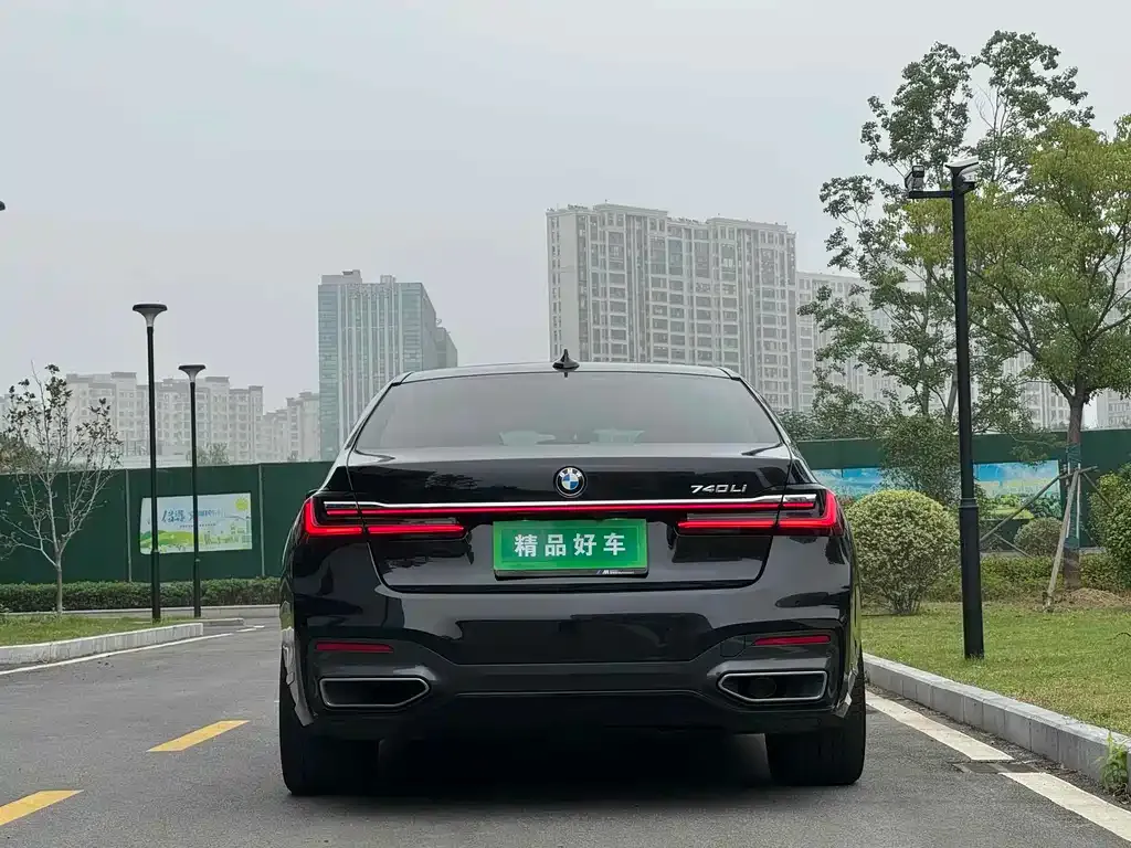 BMW 7 Series 2021 из CN, фото 10