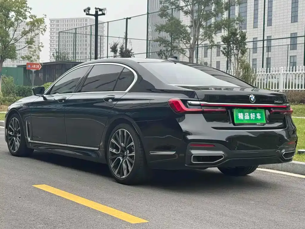 BMW 7 Series 2021 из CN, фото 3