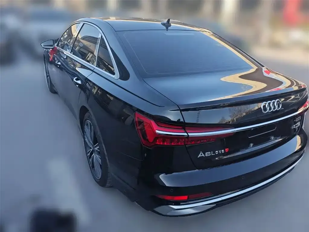 Audi A6L 2023 из CN, фото 6