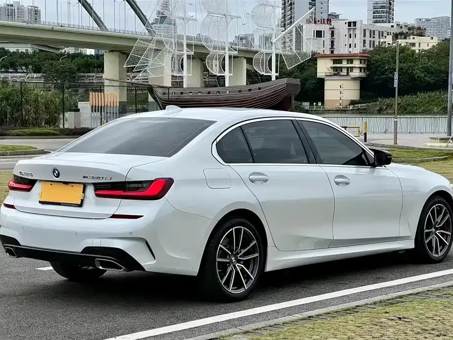 BMW 3 Series 2022 из CN, фото 3