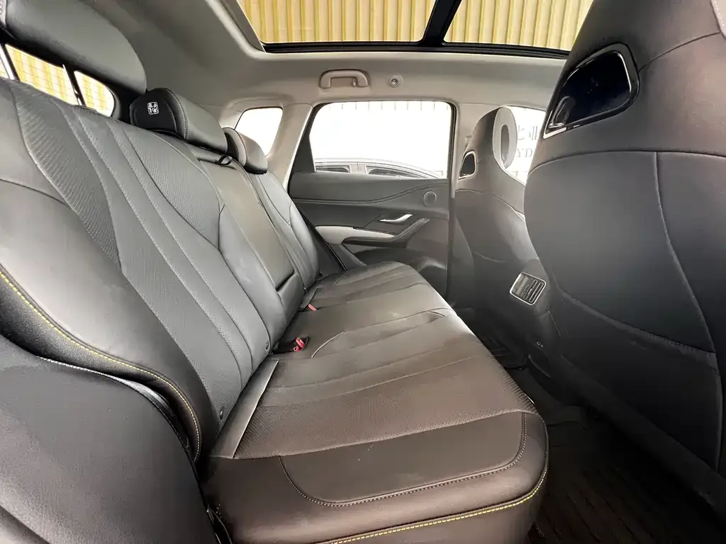BYD Seal 05 DM-i — фото 7