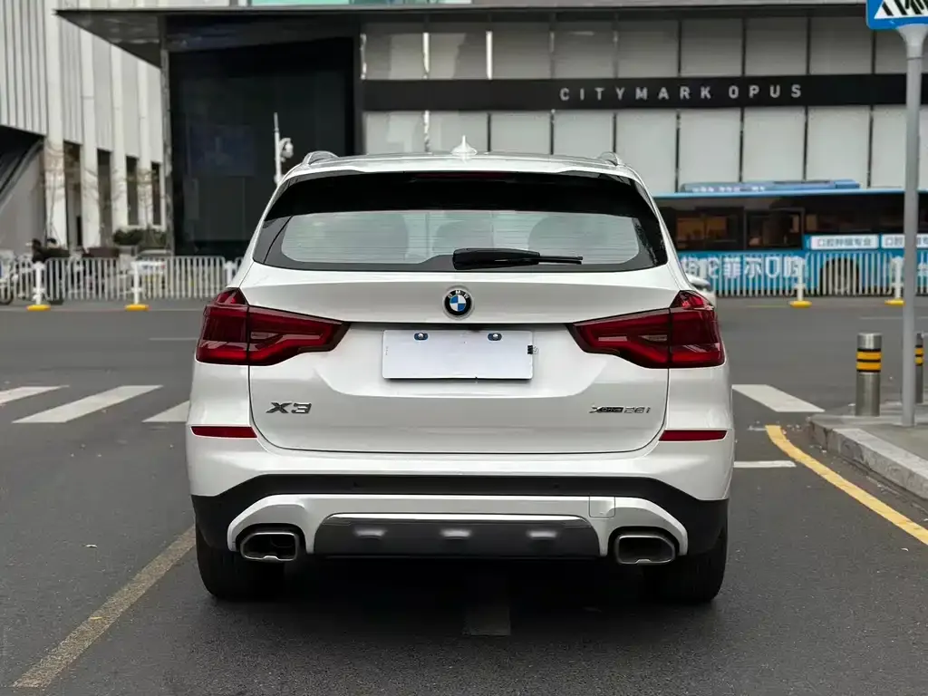 BMW X3 2021 из CN, фото 3