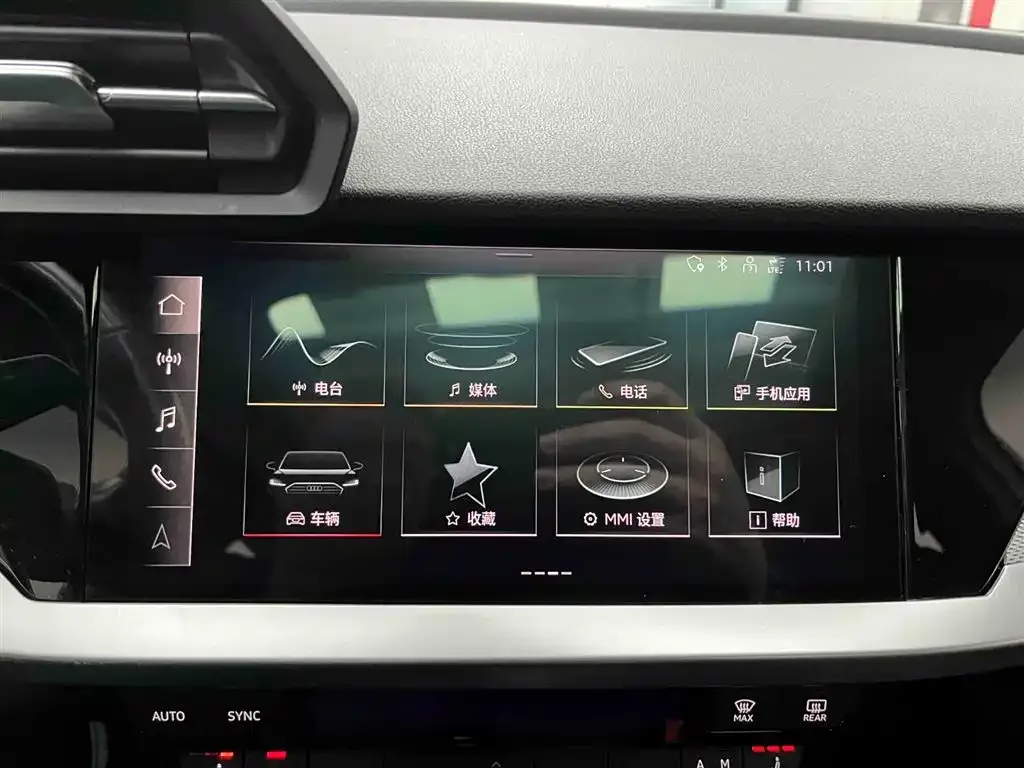 Audi A3 2023 из CN, фото 3