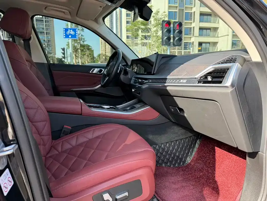 BMW X5 2024 из CN, фото 2