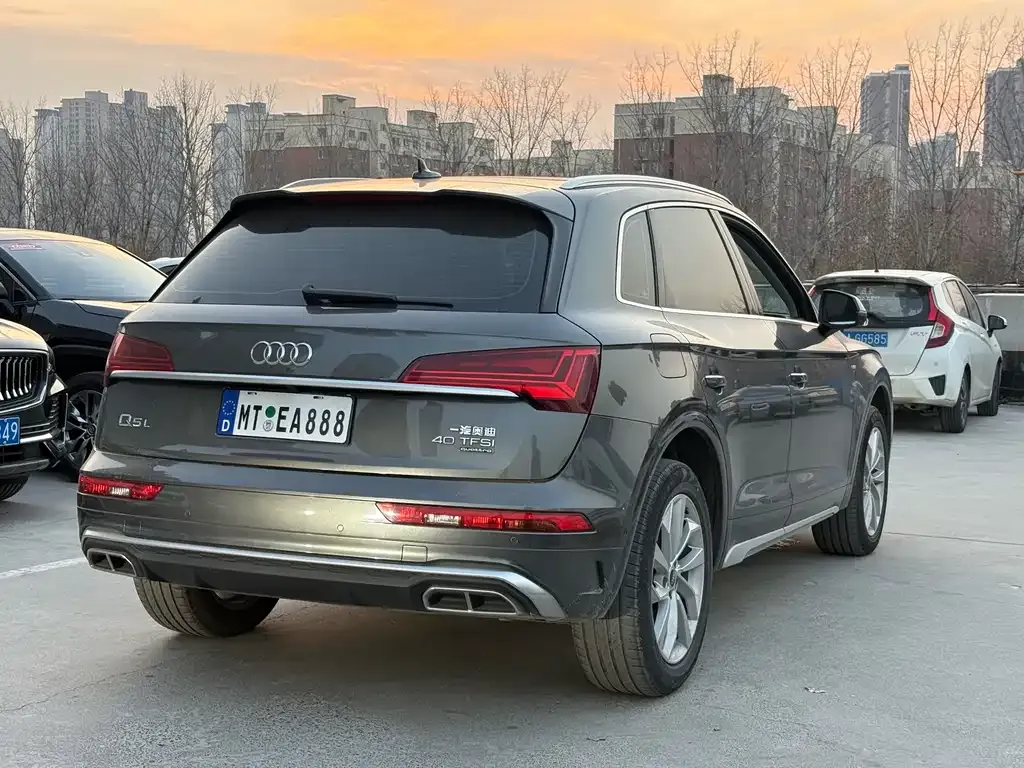 Audi Q5L 2022 из CN, фото 5
