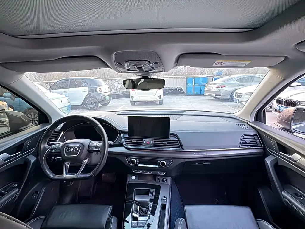 Audi Q5L 2022 из CN, фото 4