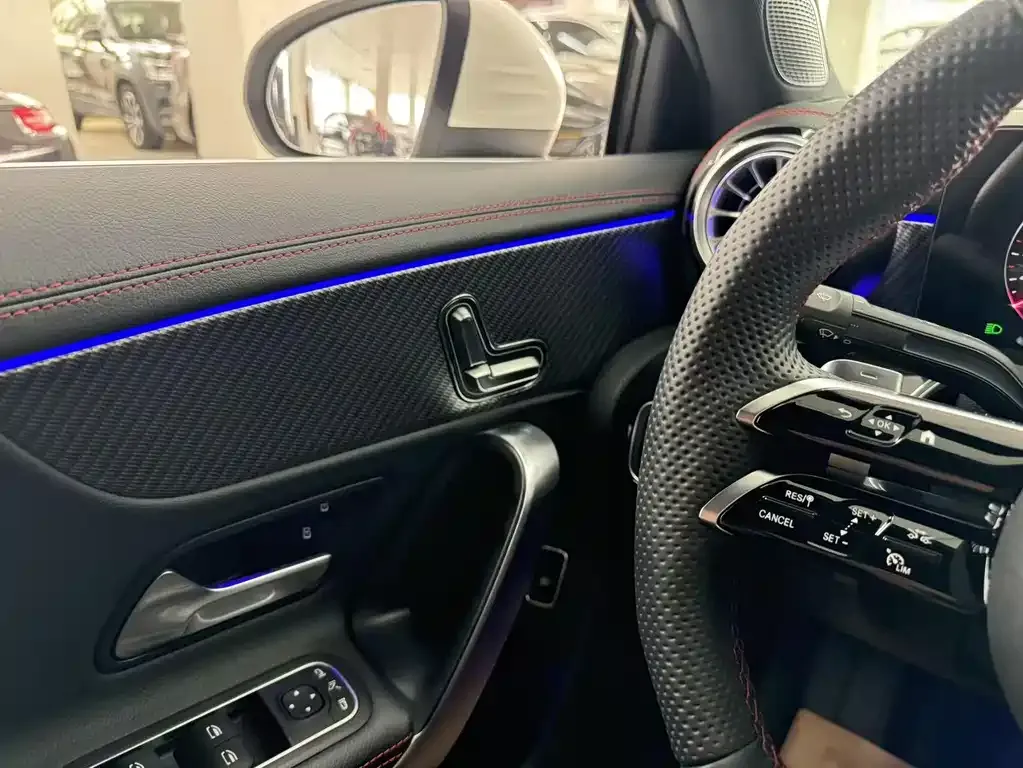 Mercedes-Benz A-Class 2023 из CN, фото 10
