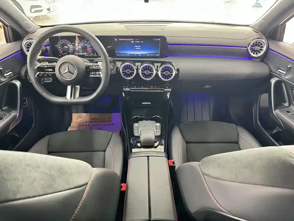 Mercedes-Benz A-Class 2023 из CN, фото 5