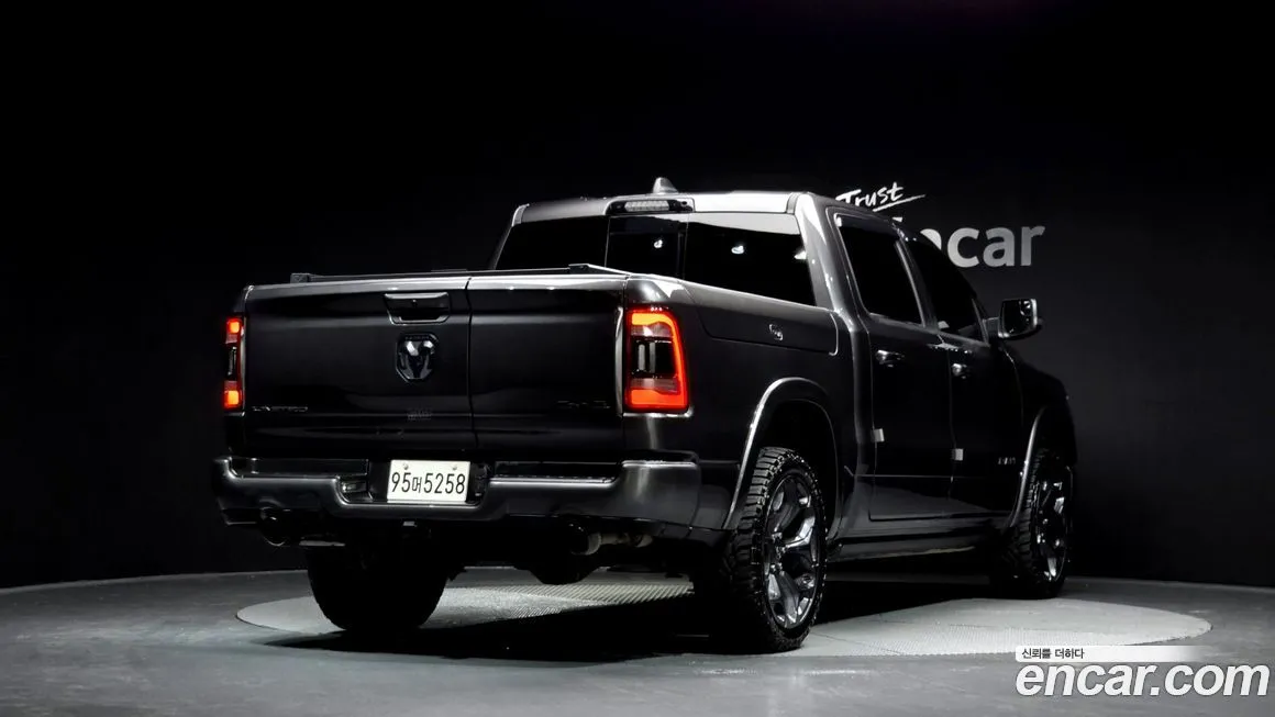 Dodge Ram Pick Up 2021 из KR, фото 2