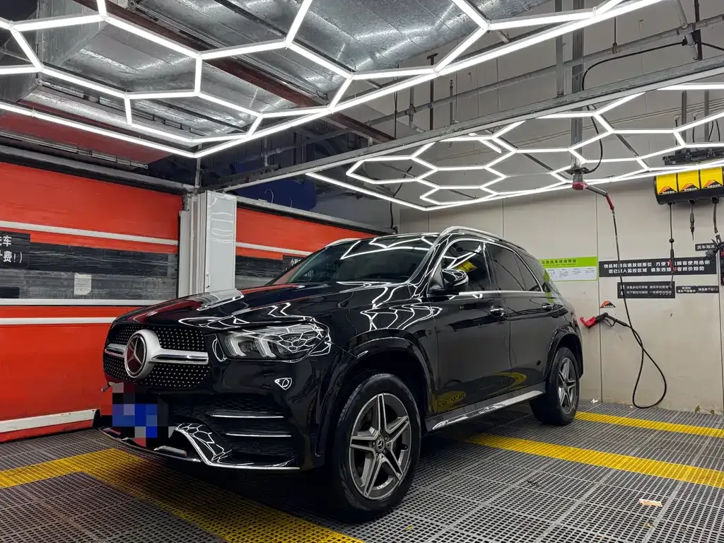 Mercedes-Benz GLE — фото 1