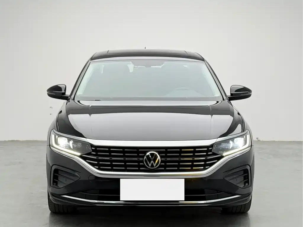 Volkswagen Passat 2024 из CN, фото 2