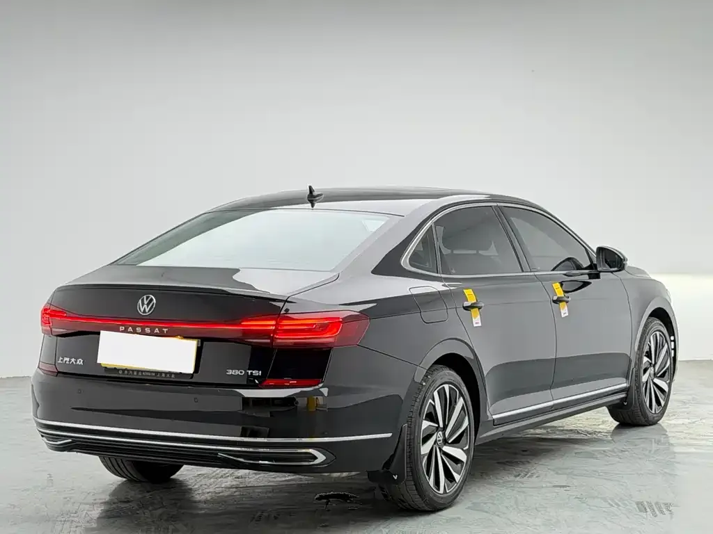 Volkswagen Passat 2024 из CN, фото 9
