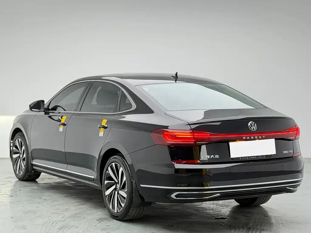 Volkswagen Passat 2024 из CN, фото 8