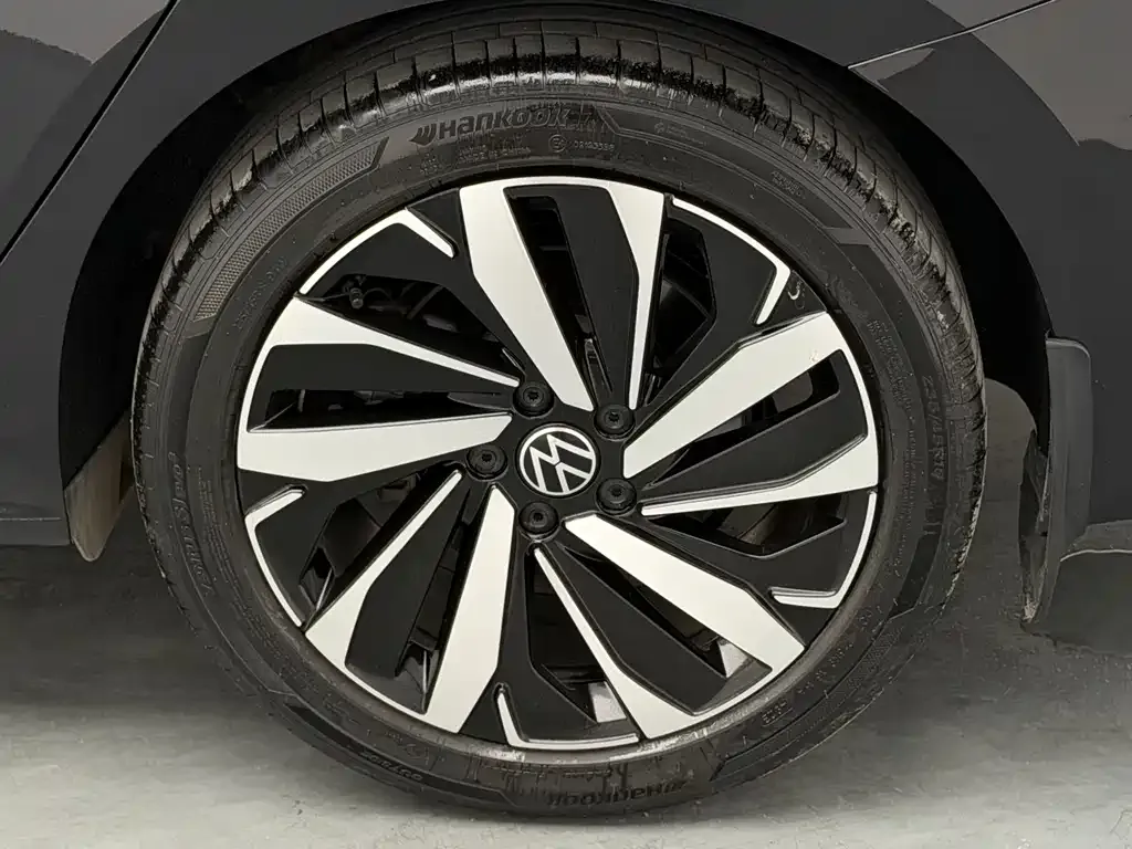 Volkswagen Passat 2024 из CN, фото 10