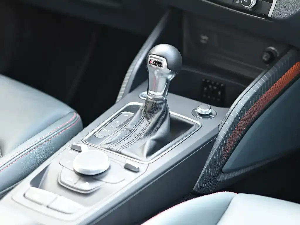 Audi Q2L 2021 из CN, фото 8