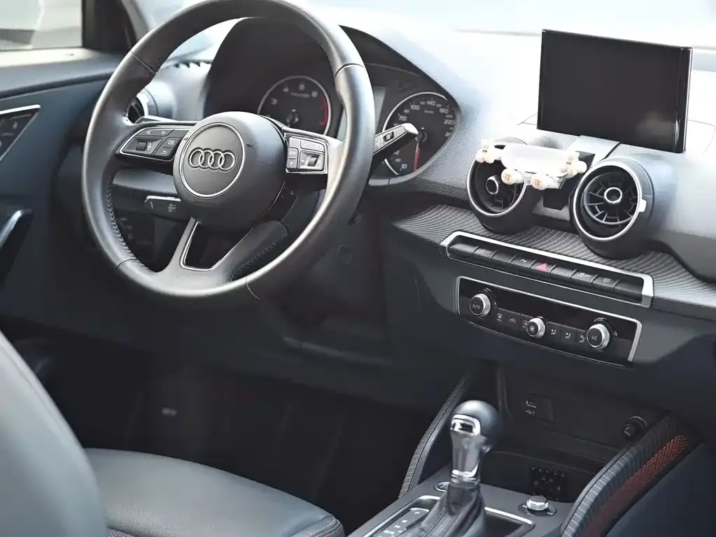 Audi Q2L 2021 из CN, фото 7