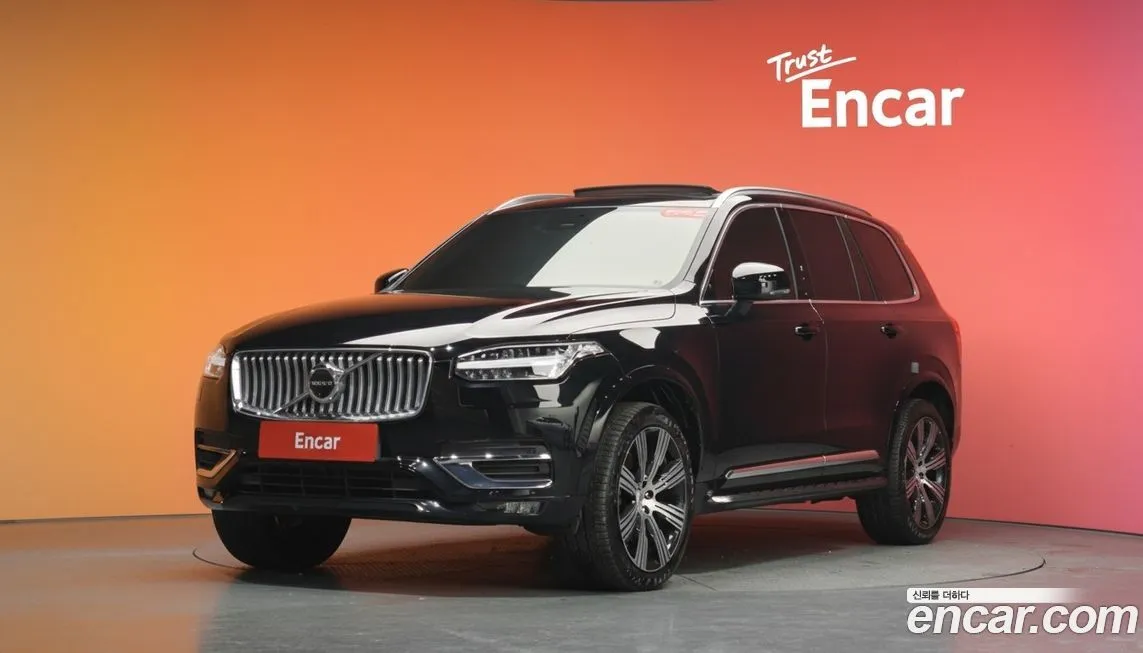 Volvo XC90 — фото 1