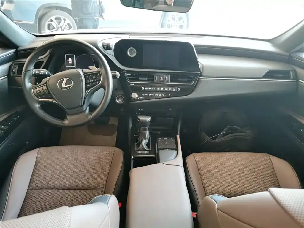 Lexus ES 2022 из CN, фото 7