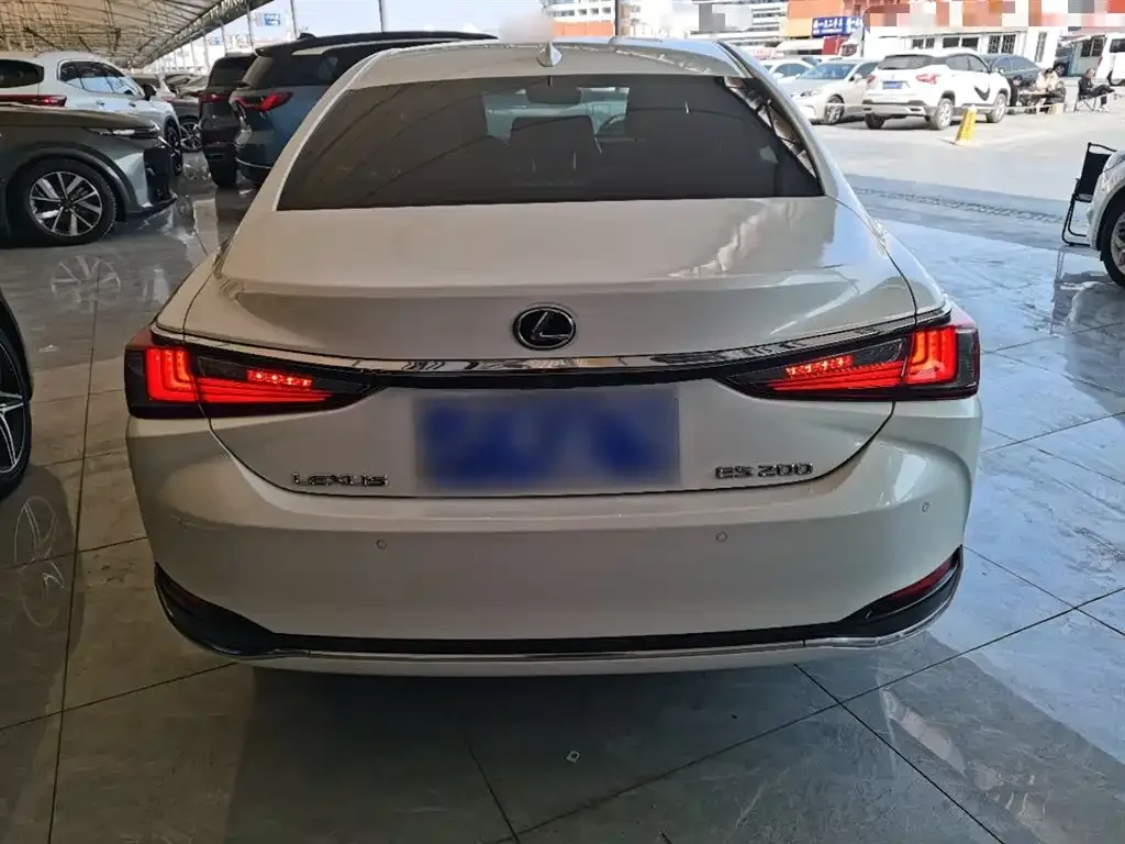 Lexus ES 2022 из CN, фото 10