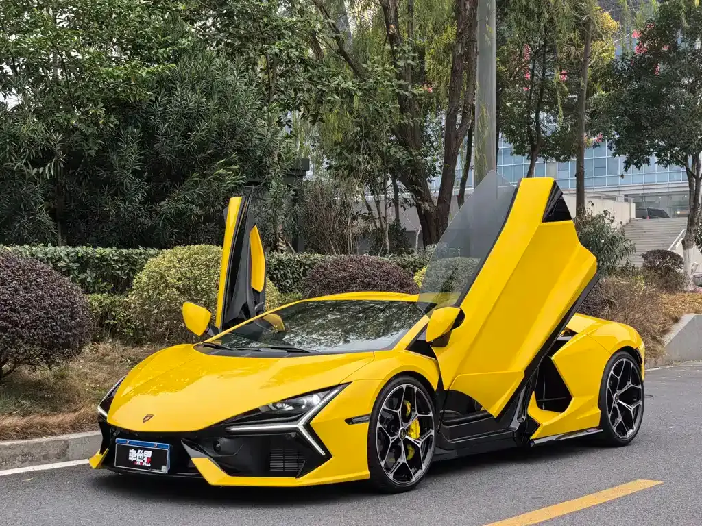 Lamborghini Revuelto 2025 из CN, фото 9