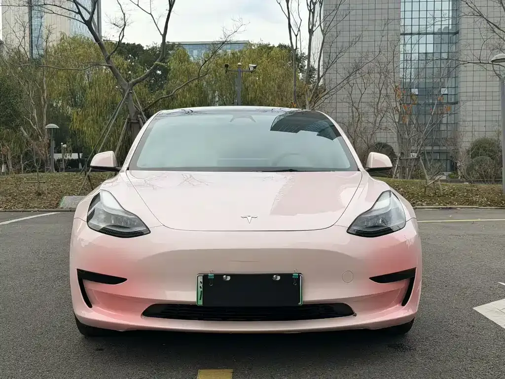 Tesla Model 3 — фото 8