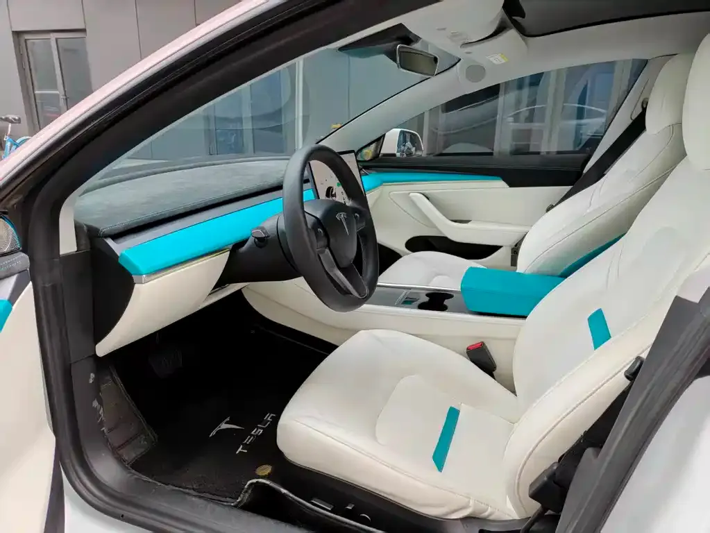 Tesla Model 3 — фото 3
