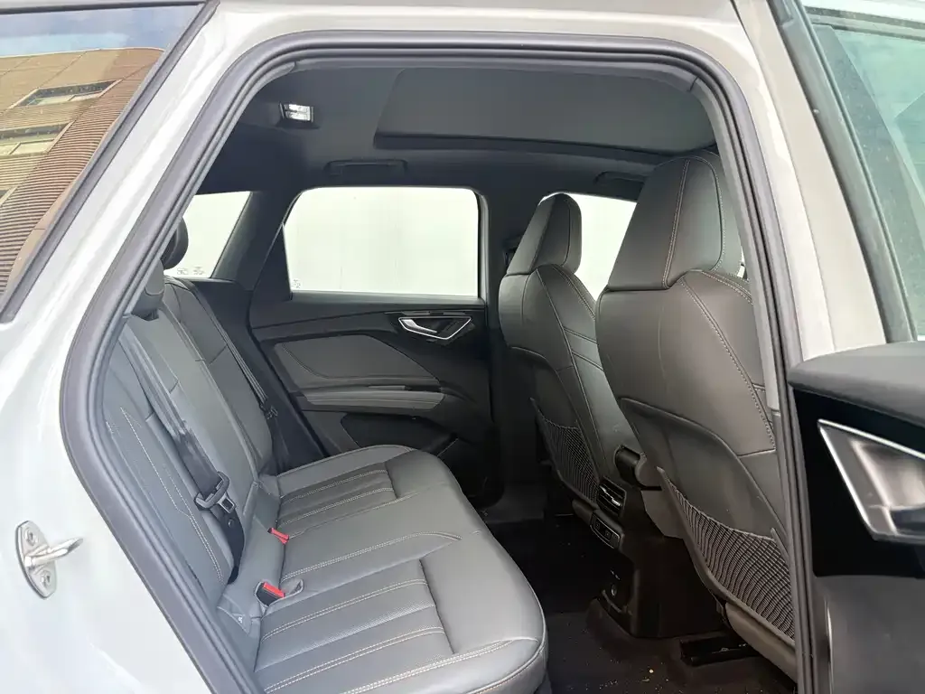 Audi Q4 e-tron 2024 из CN, фото 10