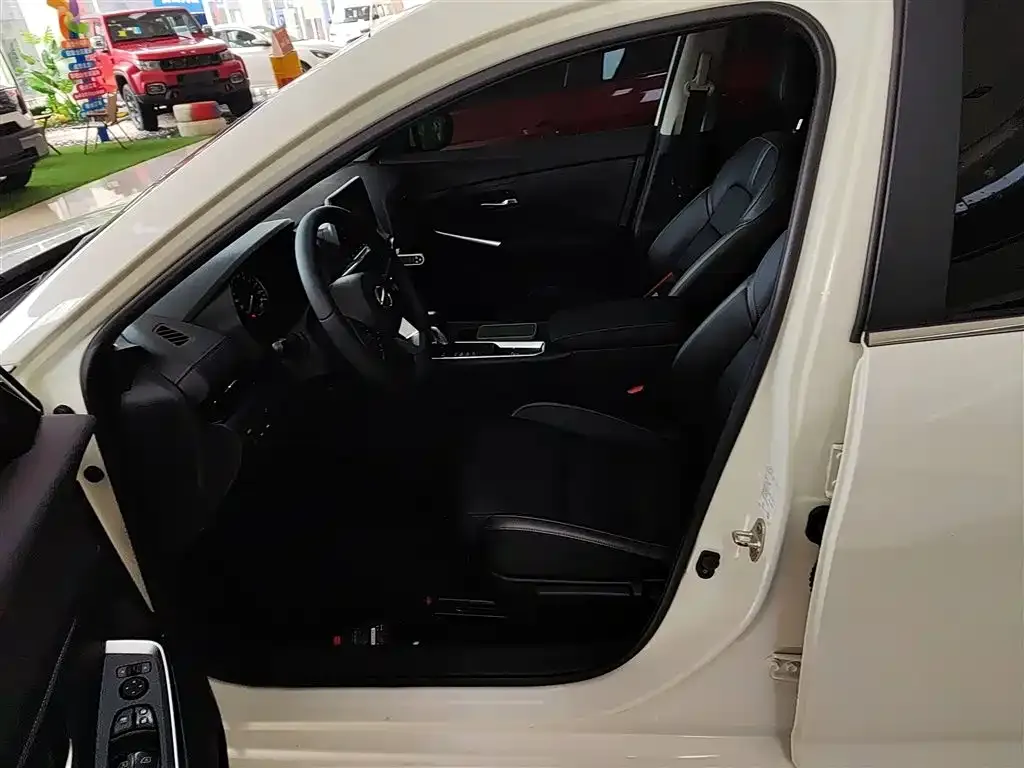 Nissan Sylphy 2022 из CN, фото 8
