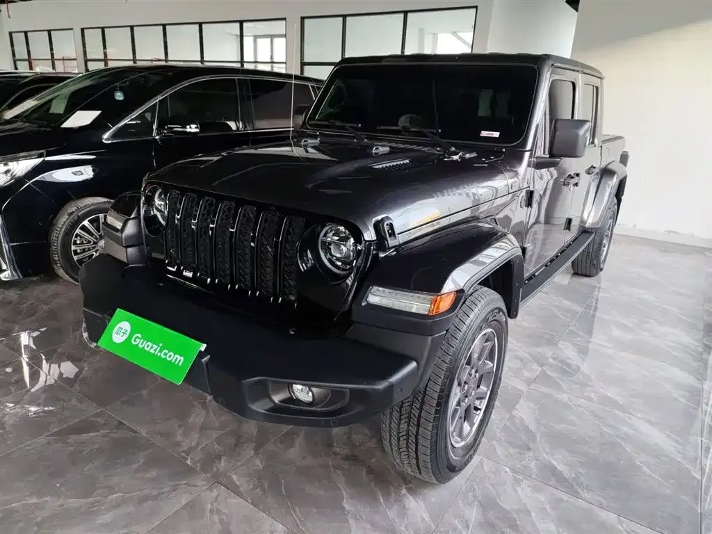 Jeep Gladiator 2023 из CN, фото 1