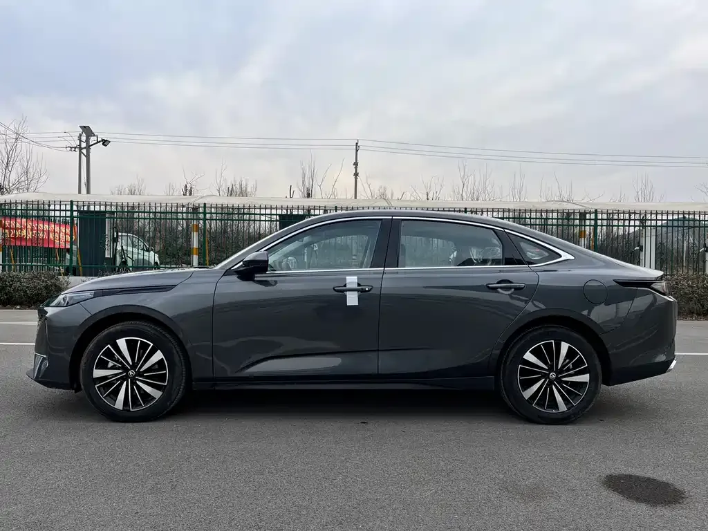 Changan Eado PHEV 2025 из CN, фото 8