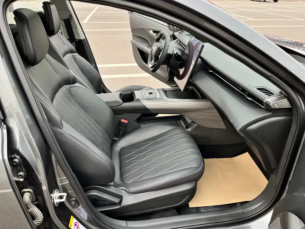 Changan Eado PHEV 2025 из CN, фото 2