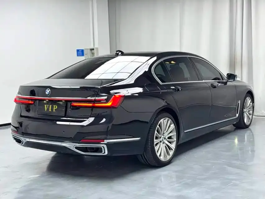 BMW 7 Series 2021 из CN, фото 3