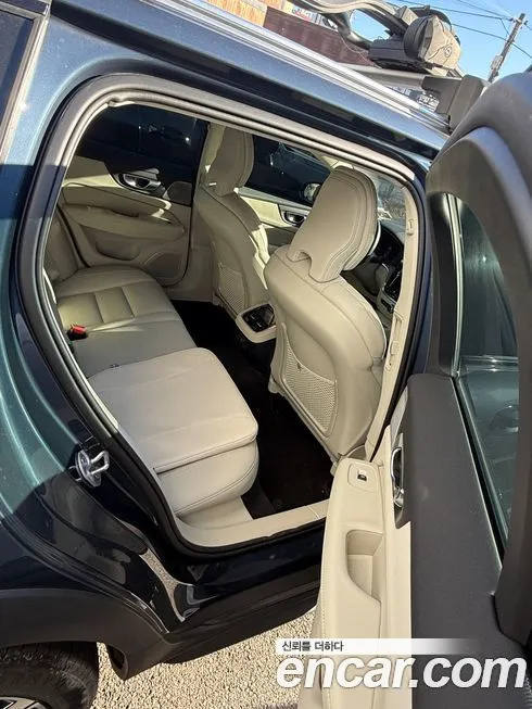 Volvo V60 2025 из KR, фото 5