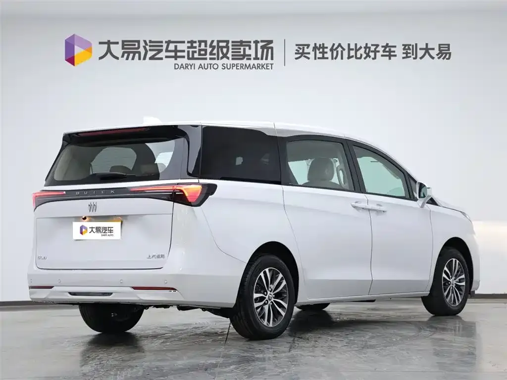 Buick GL8 2025 из CN, фото 3