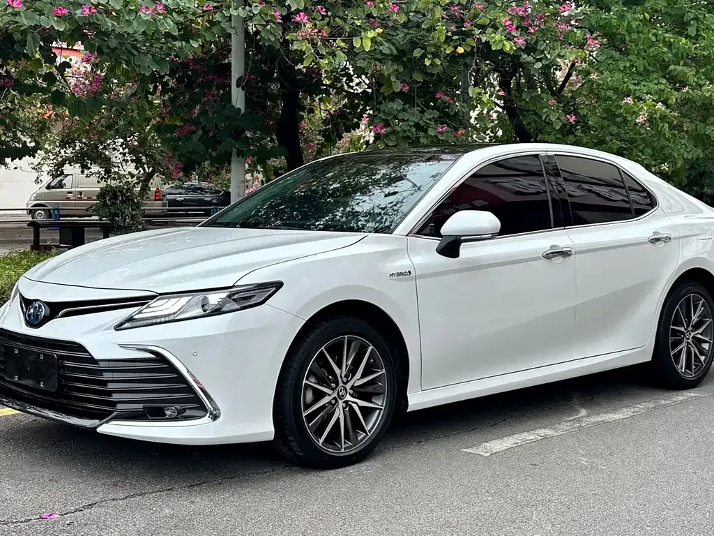Toyota Camry 2022 из CN, фото 1