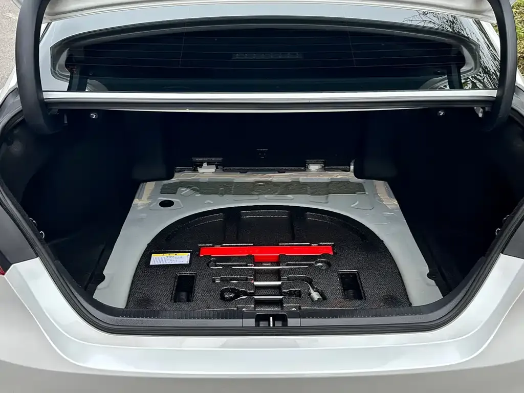 Toyota Camry 2022 из CN, фото 4