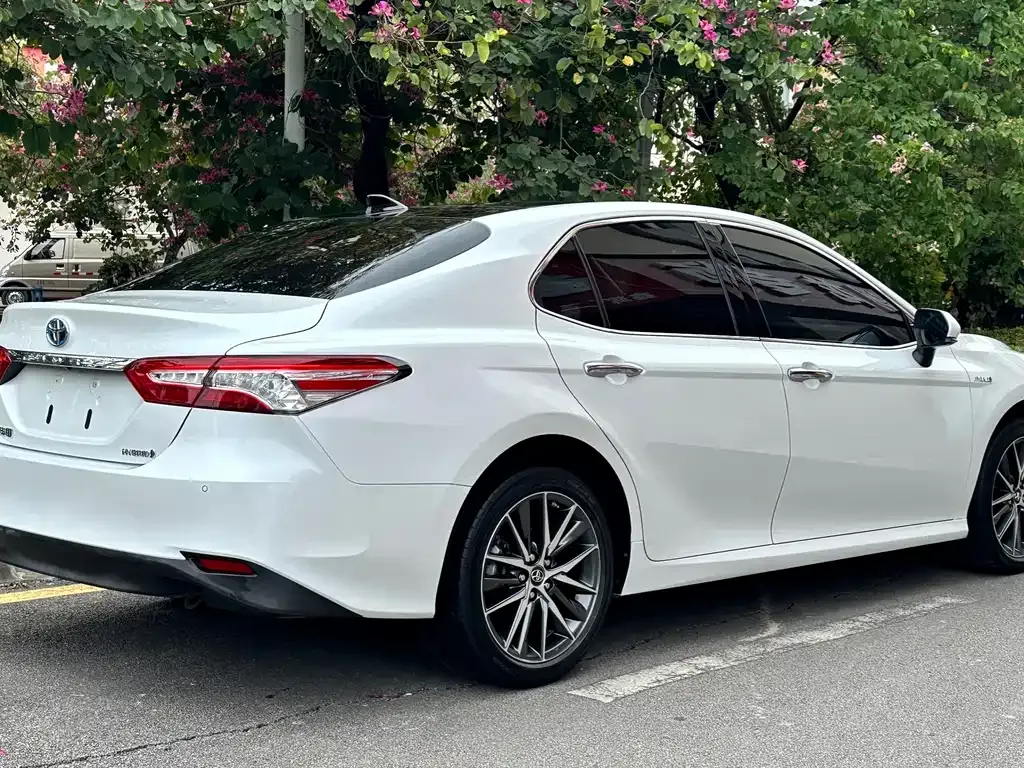 Toyota Camry 2022 из CN, фото 2