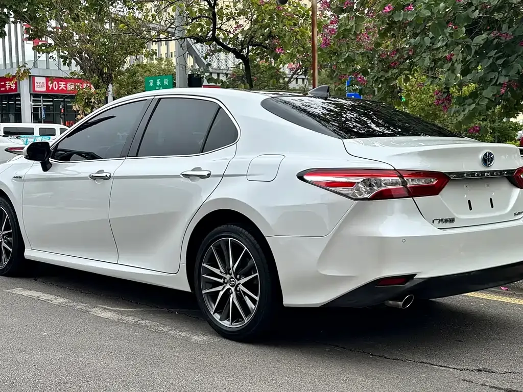 Toyota Camry 2022 из CN, фото 10