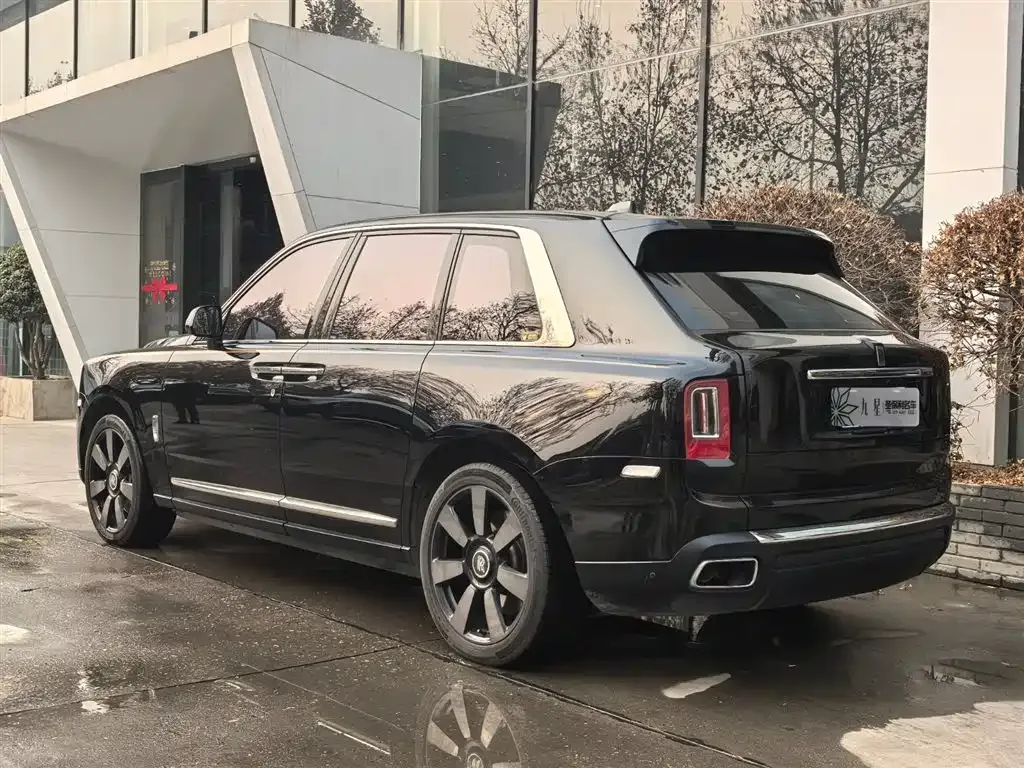 Rolls-Royce Cullinan 2023 из CN, фото 5